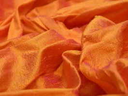 Magenta Shot Gold Yarn Dyed Indian Raw Silk (100 gm)